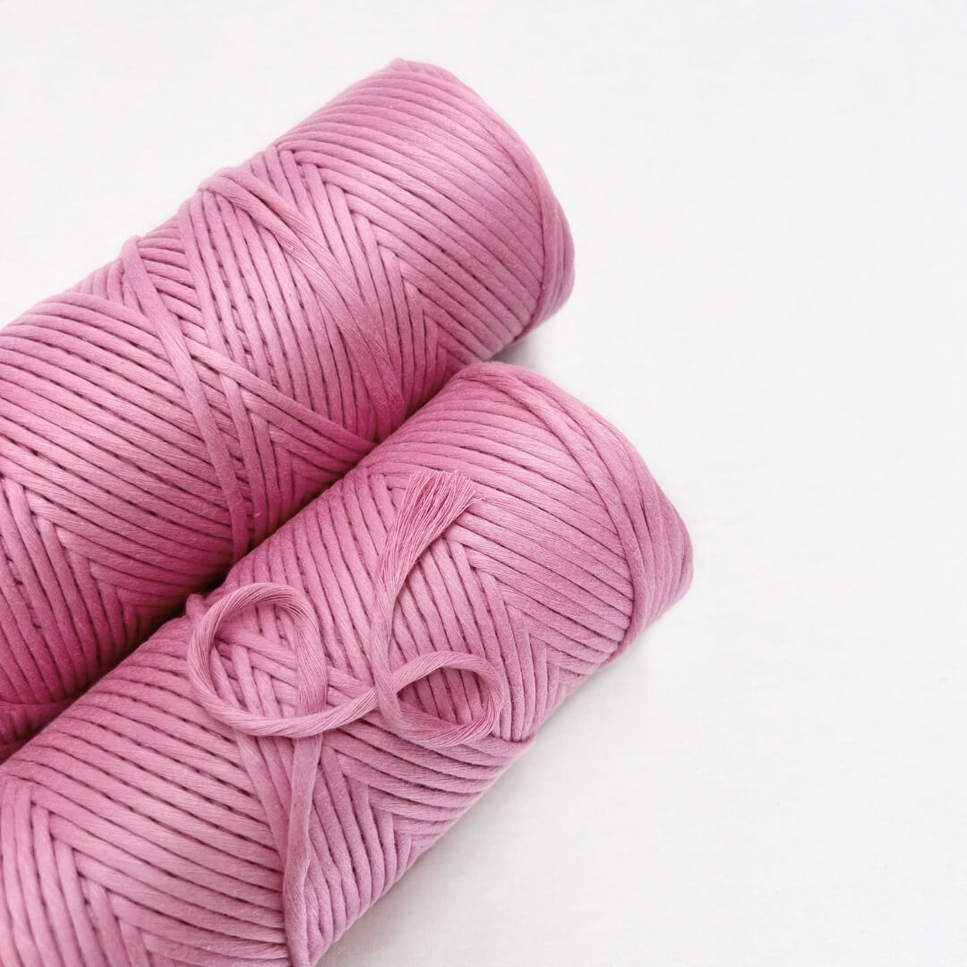 Cloud 9 Macrame String // Pixie Pink